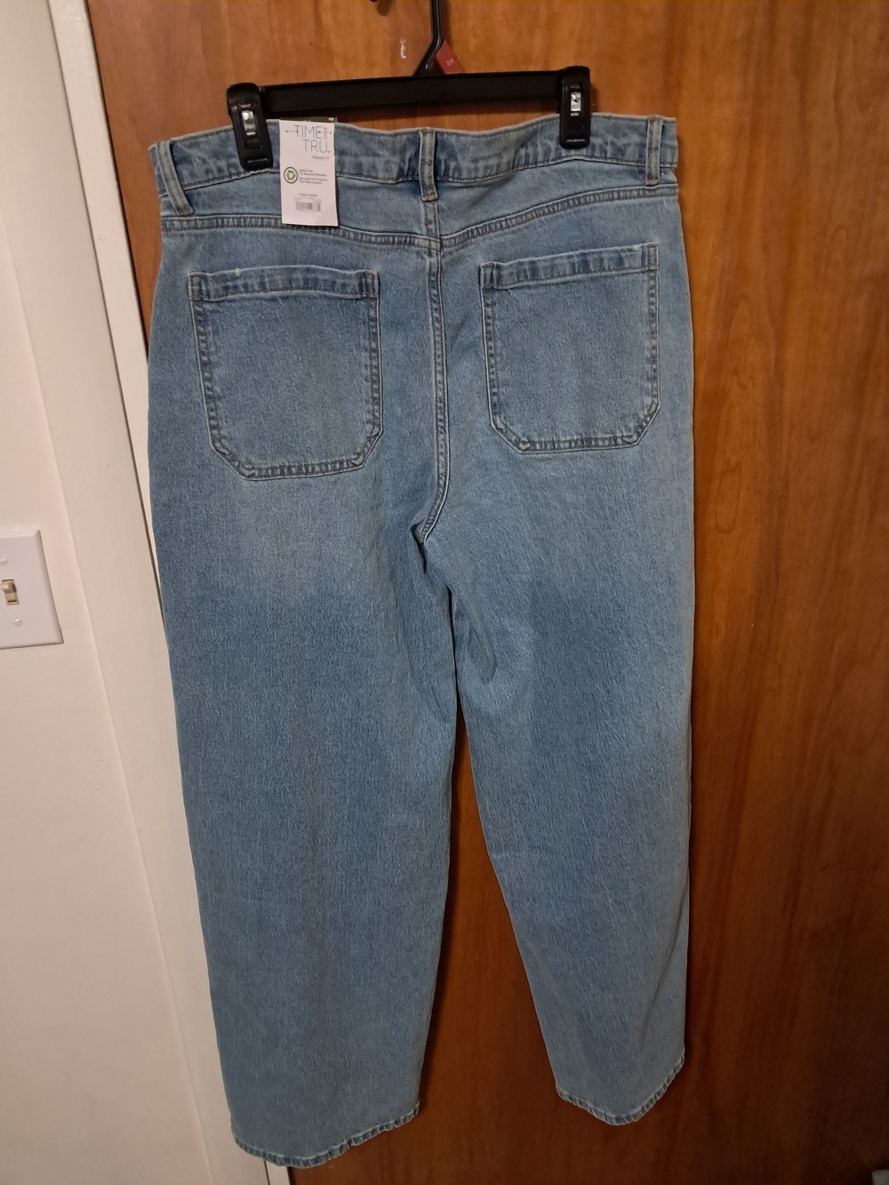 Pretty NWT Time and Tru Light Blue Denim Cargo Jeans Size 16